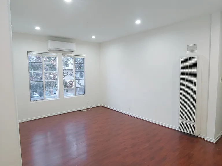 1207 S La Cienega Blvd #D — Photo 1