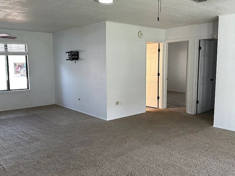1401 Zuni Pl — Photo 19