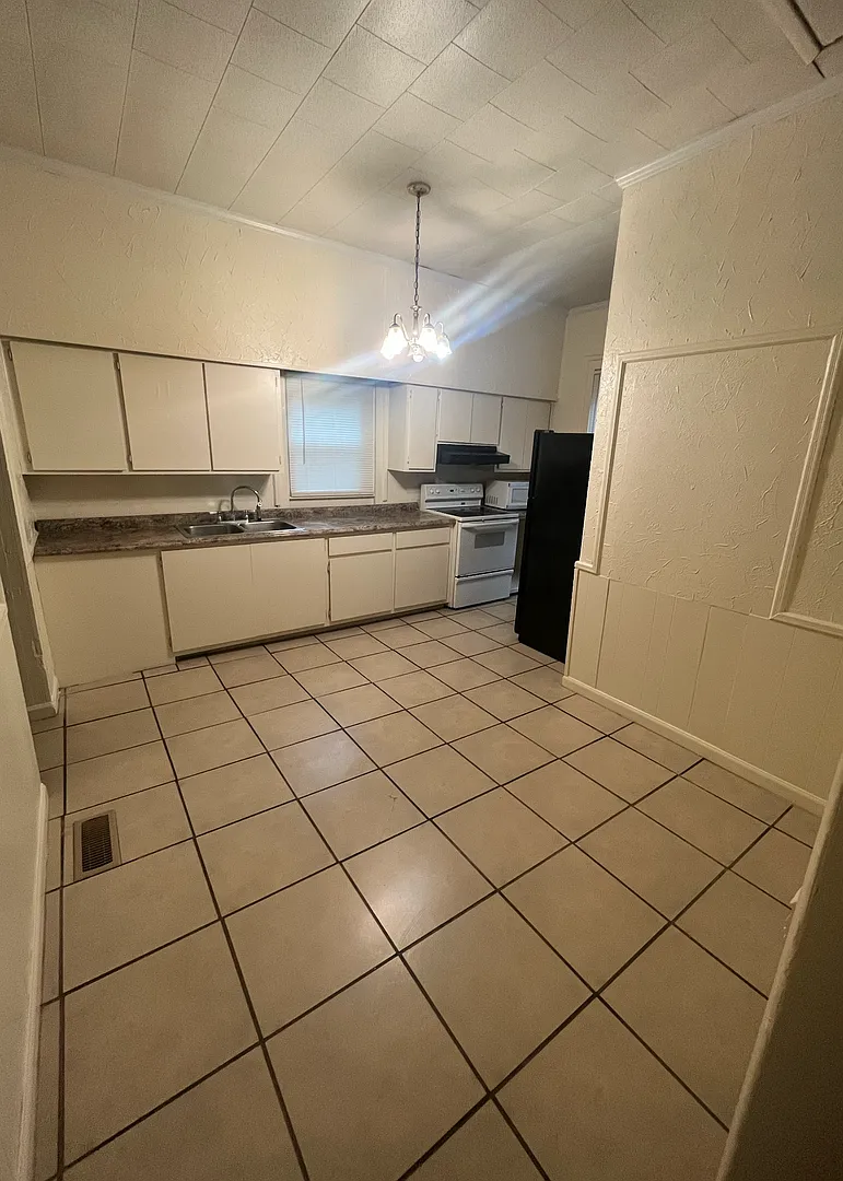 $250 OFF First Month's Rent - Pre Leasing Now - 3 Bedroom 1.5 Bathroom in Sumter, SC. — Photo 2