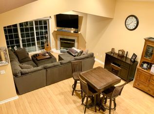 N16W26549 Wild Oats Dr, Pewaukee, WI 53072