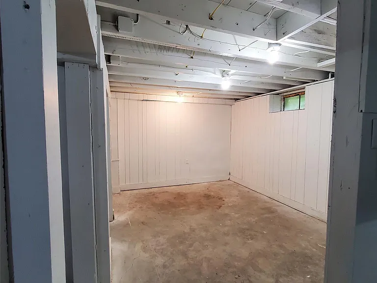 249 W Buell Rd E — Photo 8