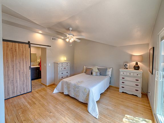 4th image of 2816 La Paz Way