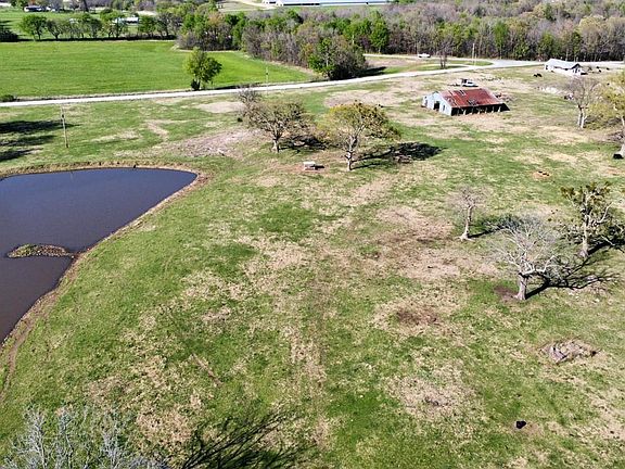 5th image of 23117 Tunnell Rd