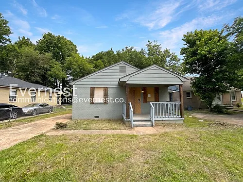 362 Hewlett Rd Photo 1