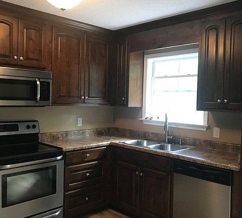 4th image of 120 Lake Dr NW