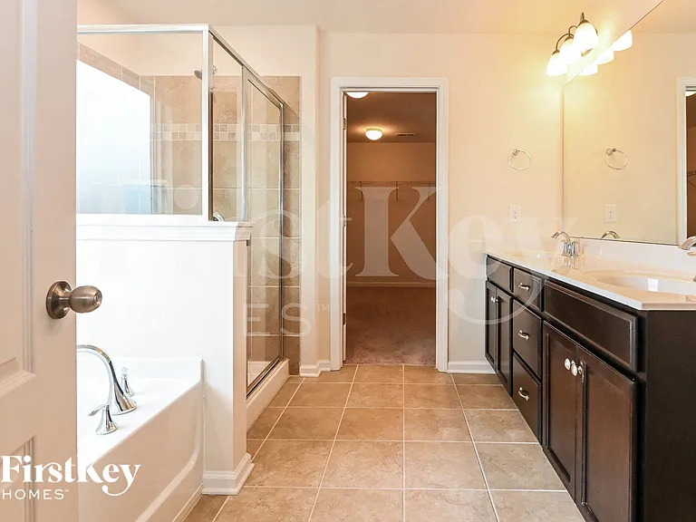 11607 Gilroy Ln — Photo 10