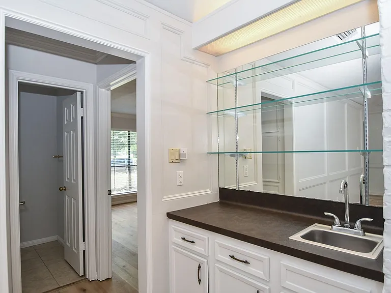 3107 Barnhill Ln — Photo 24
