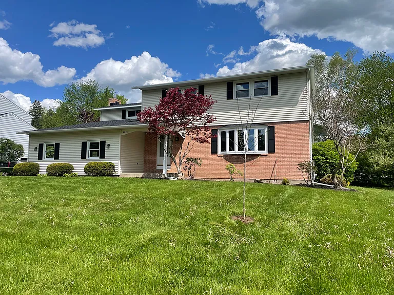 4876 Edgeworth Dr — Photo 1