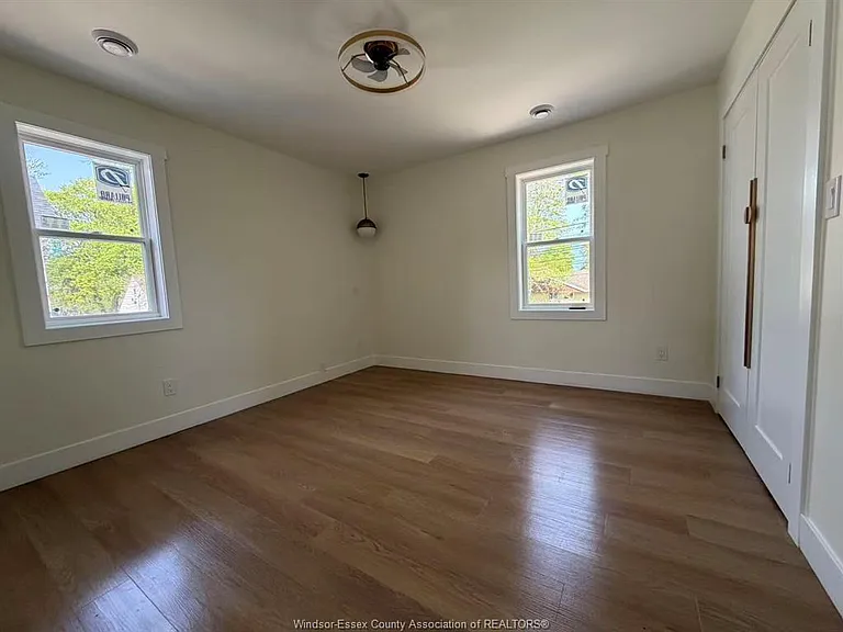 160 Askin Ave #3 — Photo 9