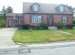 152 Grove St, Lincoln, RI 02865