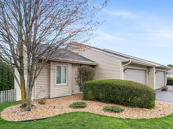 4th image of 5897-5899 Mabbott Dr