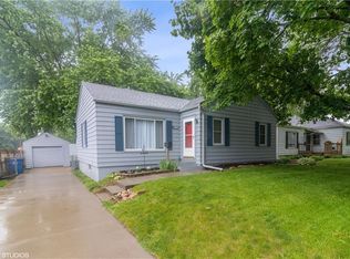 1900 55th St, Des Moines, IA 50310