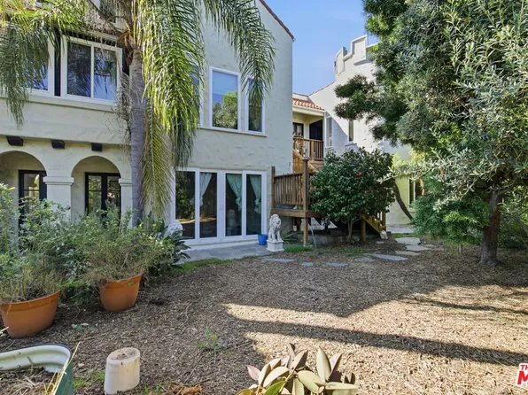 1307 S Longwood Ave, Los Angeles, CA 90019