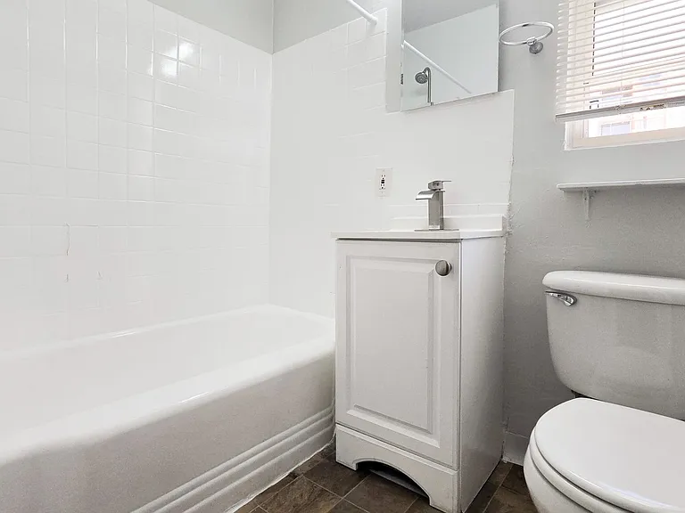 478 Landfair Ave — Photo 48
