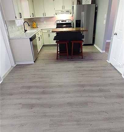 2nd image of 6985 Lafayette