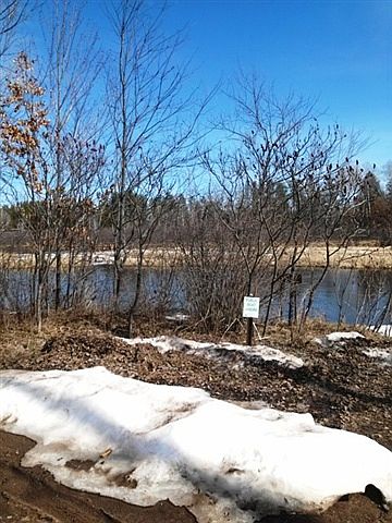 2nd image of 9 W Riv