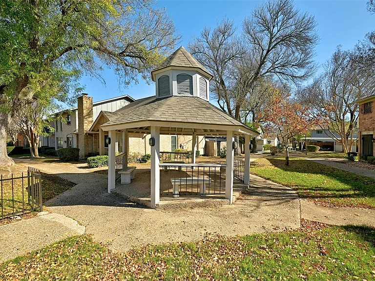 2002 Millay Dr #118 — Photo 39