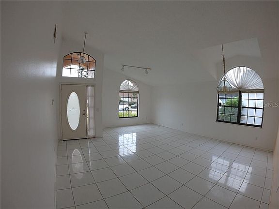 3rd image of 2414 Palm Creek Ave