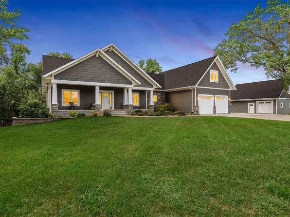 5001 Dewees Ct, Cedar Rapids, IA 52411