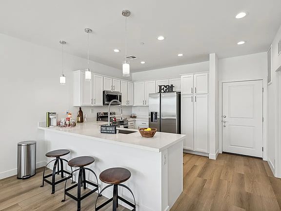 3rd image of 10507 Prospering Valley Way #10507