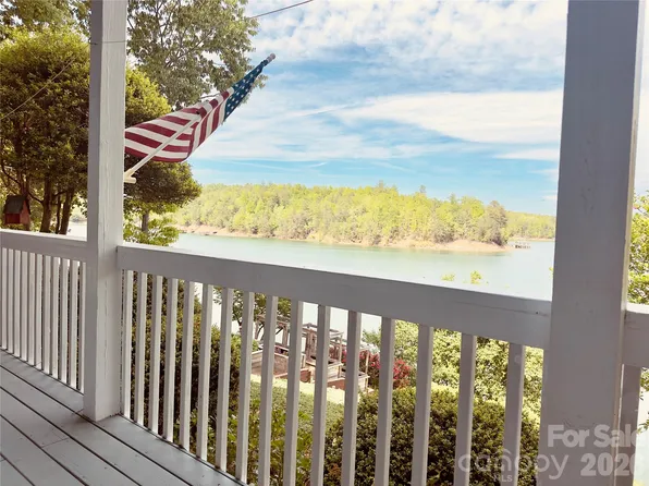 797 Lake Club Dr, Nebo, NC 28761