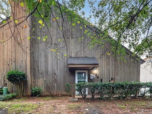 43 Willowick Ct, Lithonia, GA 30038