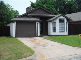 1445 Eastview St, Fort Worth, TX 76134