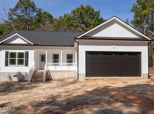 104 Pleasant View Ln, West End, NC 27376