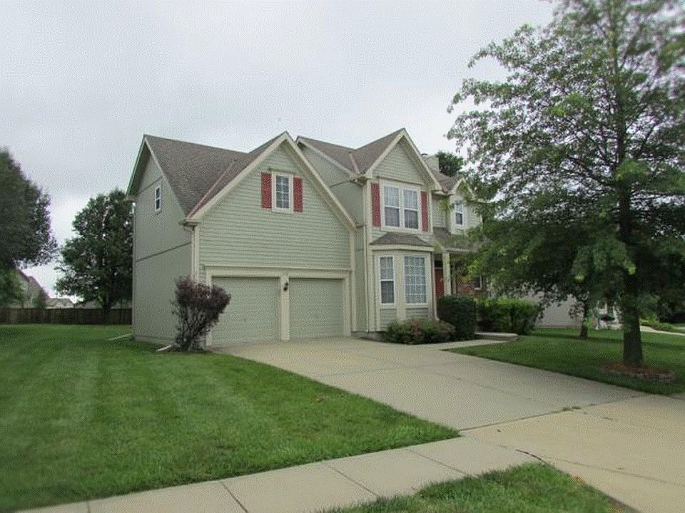 1st image of 115 Broadmoor Dr