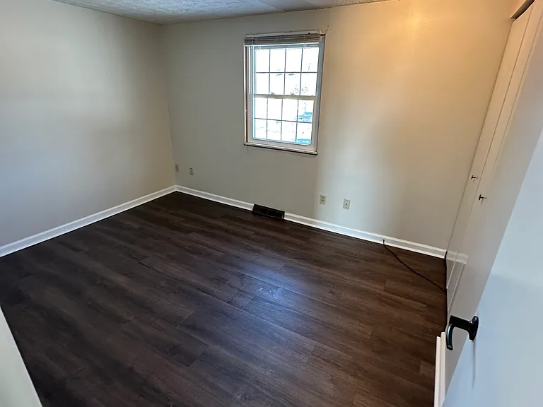 Upstairs Front Bedroom