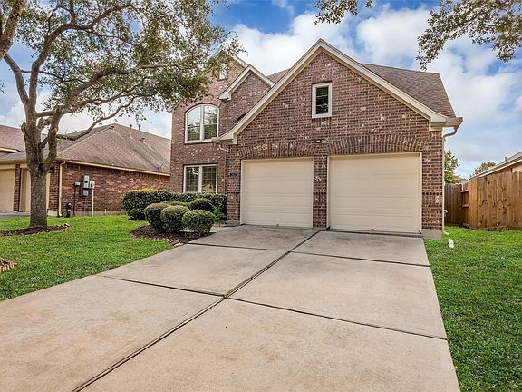 3rd image of 2807 Arbor Brook Ln