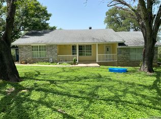 200 River Trl, Seguin, TX 78155