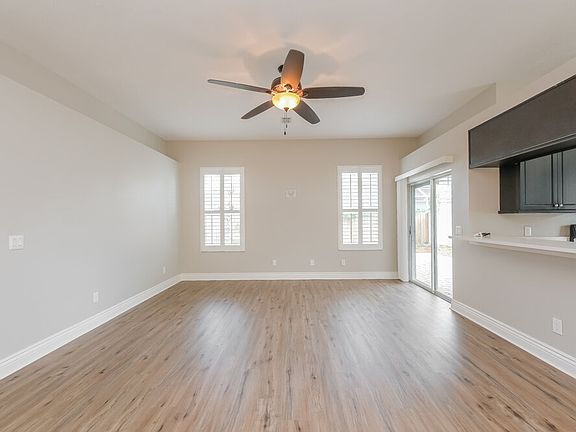 5th image of 9814 Cristina Dr