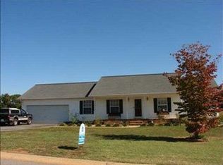 525 Blalock Knoll Way, Chesnee, SC 29323