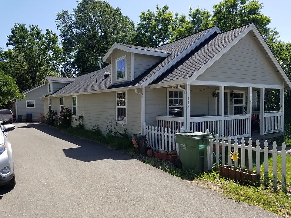 2nd image of 117 Evans St