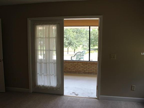 5th image of 1139 N Old Mill Dr
