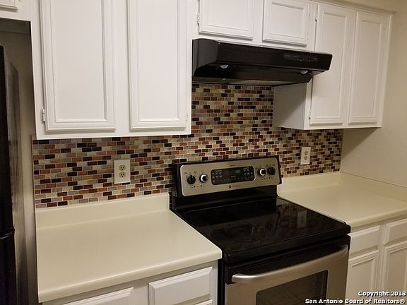 3rd image of 11839 Parliament St APT 124