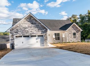 105 Claude Steadman Pl, Clinton, TN 37716