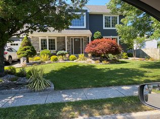 58 W Shenendoah Rd, Howell, NJ 07731