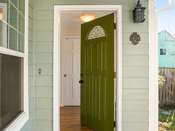 4th image of 5464 SW 186th Pl