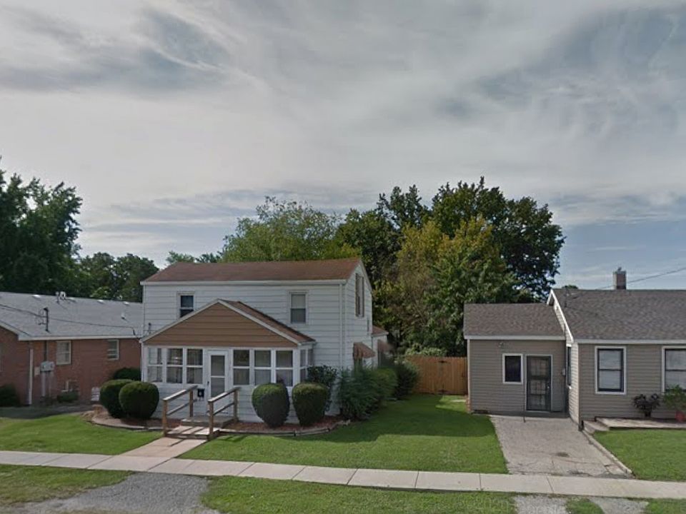 2nd image of 317 E South St