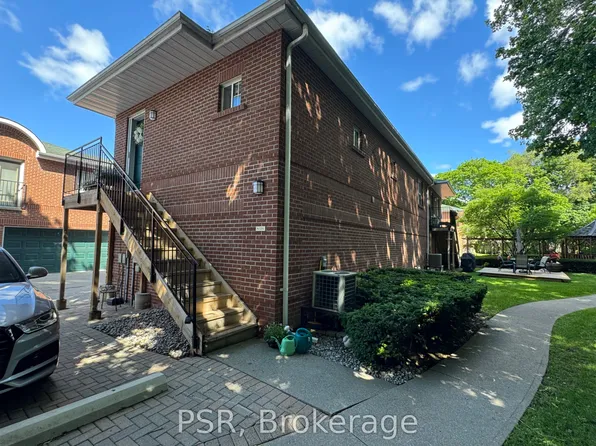 1361 Bayview Ave #Ch1, Toronto, ON M4G 3A5