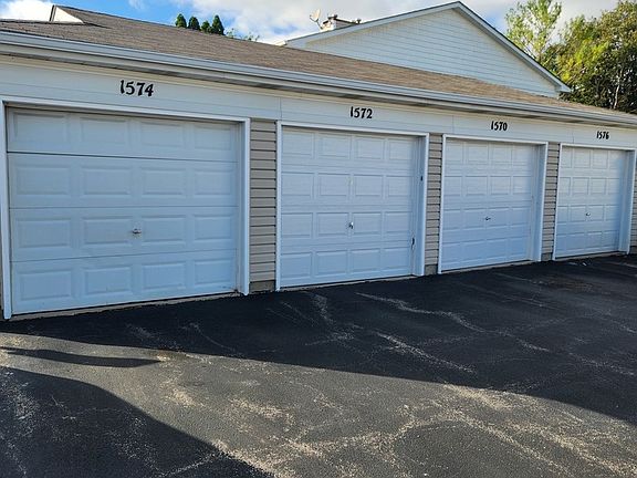 2nd image of 1574 Cornell Cir #1574