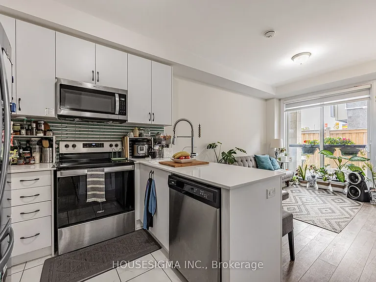 713 Lawrence Ave W #5 — Photo 19