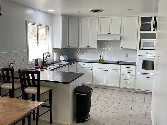 2nd image of 1101 Village Dr