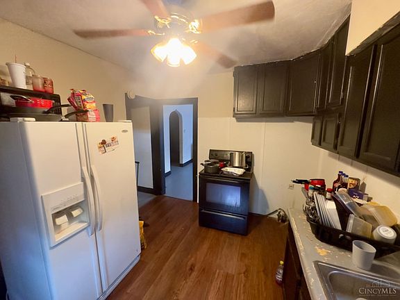 4th image of 1106 Woodlawn Ave