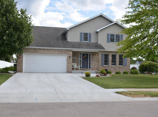 813 Heritage Ln, Ottawa, IL 61350