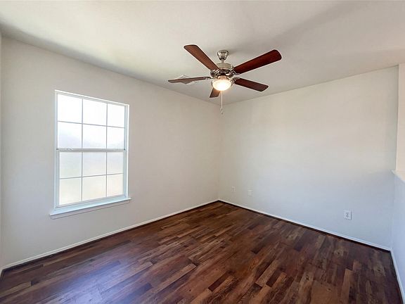 4th image of 6434 Provident Green Dr