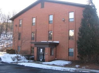 3801 McKnight East Dr, Pittsburgh, PA 15237