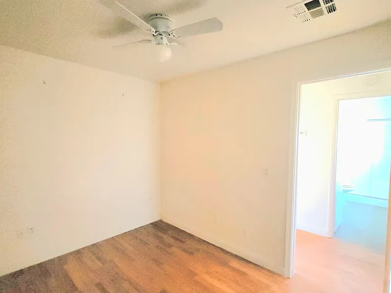 1130 E Gamebird Rd — Photo 15